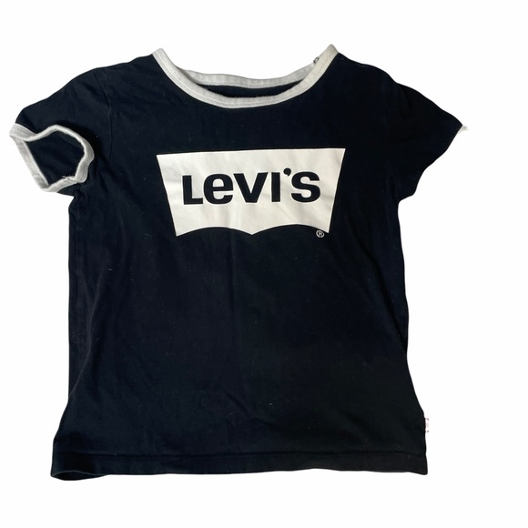 Levi's Other - Basic black T-shirt with Levi's Logo for big girls